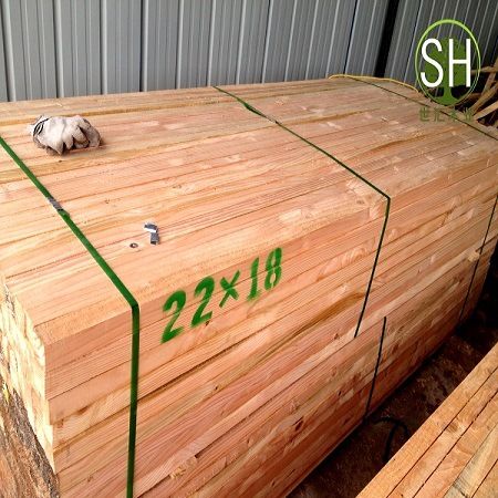 加工工艺:多片锯加工产品用途:可供建筑,飞机,舟车,家具及木纤维工业